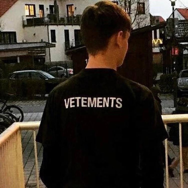 Áo thun Stee Phản quang VETEMENTS CAT Unisex The Ngầu STyle aothununisex