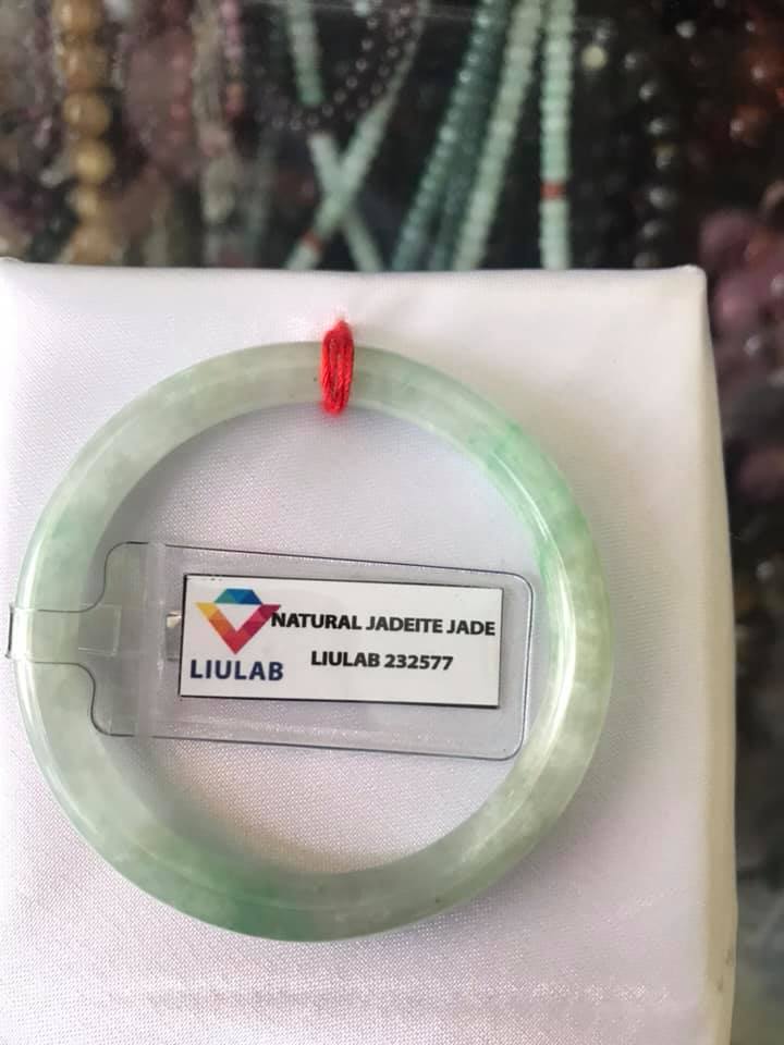 Vòng A SỊN 46mm Kèm Giấy Kiểm định LIULAB 232577 Chất liệu đá cẩm thạch tự nhiên màu Xanh Lý Vân Trắng Nhẹ Nữ tay nhỏ 30kg - 45kg đeo đẹp ạ