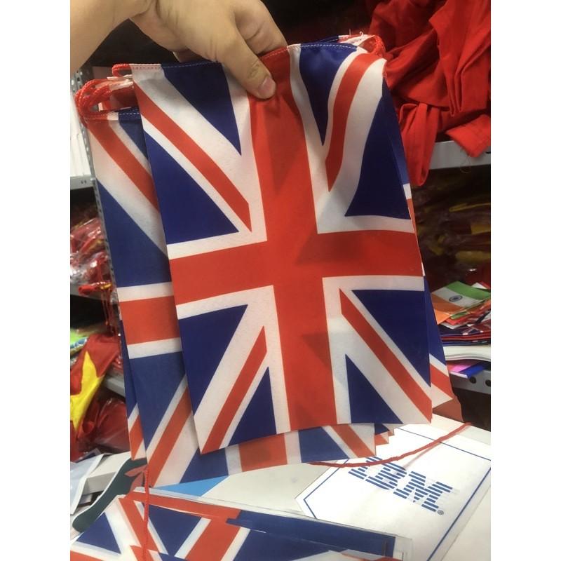 Hai năm tới, cờ dây nước Anh sẽ trở thành biểu tượng mới của sự đoàn kết và tự hào dân tộc. Với thiết kế độc đáo và màu sắc tươi trẻ, cờ dây nước Anh sẽ là đại diện cho một tinh thần mới, đầy năng lượng và tự tin của người Anh.