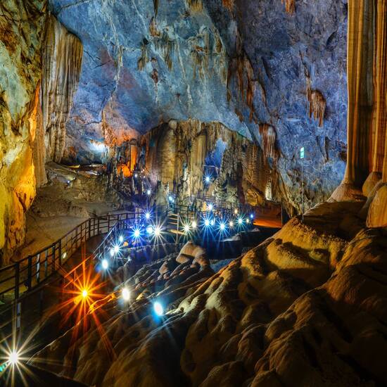 Đà Nẵng - Huế - La Vang - Động Thiên Đường - KDL Bà Nà - Cầu Vàng - Sơn Trà - Hội An - Đà Nẵng
