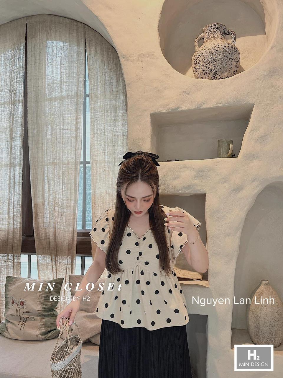 SET ĐI CHƠI, SET 2 MÓN ÁO BI CỔ V TAY BÈO PHỐI QUẦN ĐÙI CỰC TRẺ TRUNG