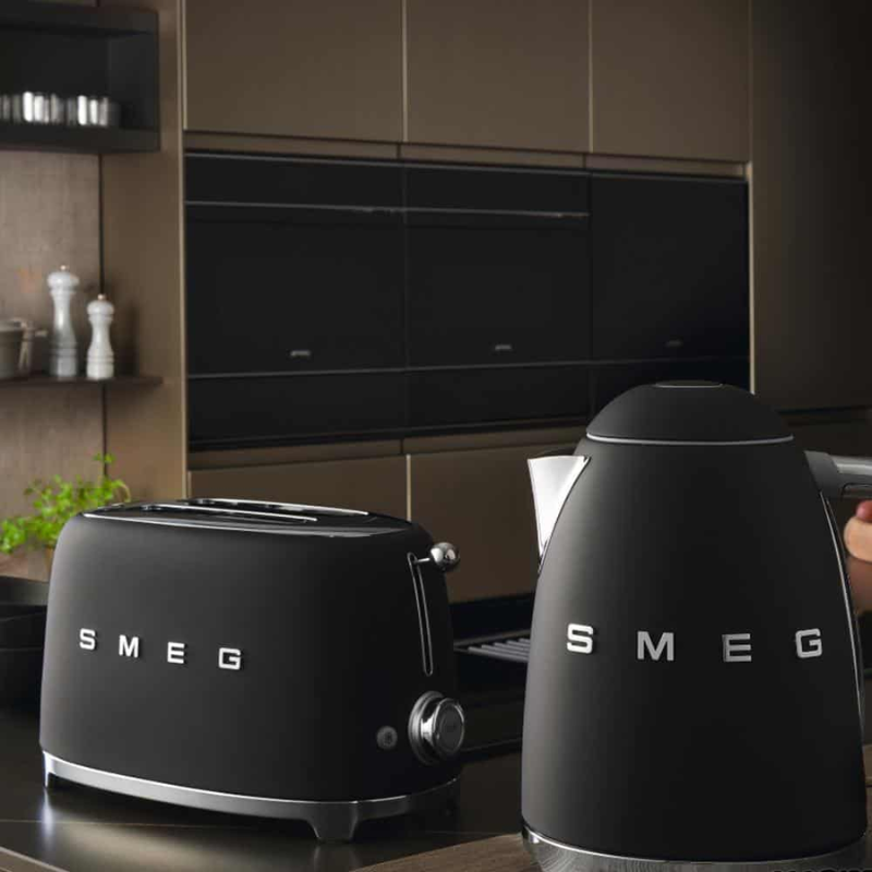 Máy Nướng Bánh Mì Smeg TSF01BLMEU Hàng Chính Hãng