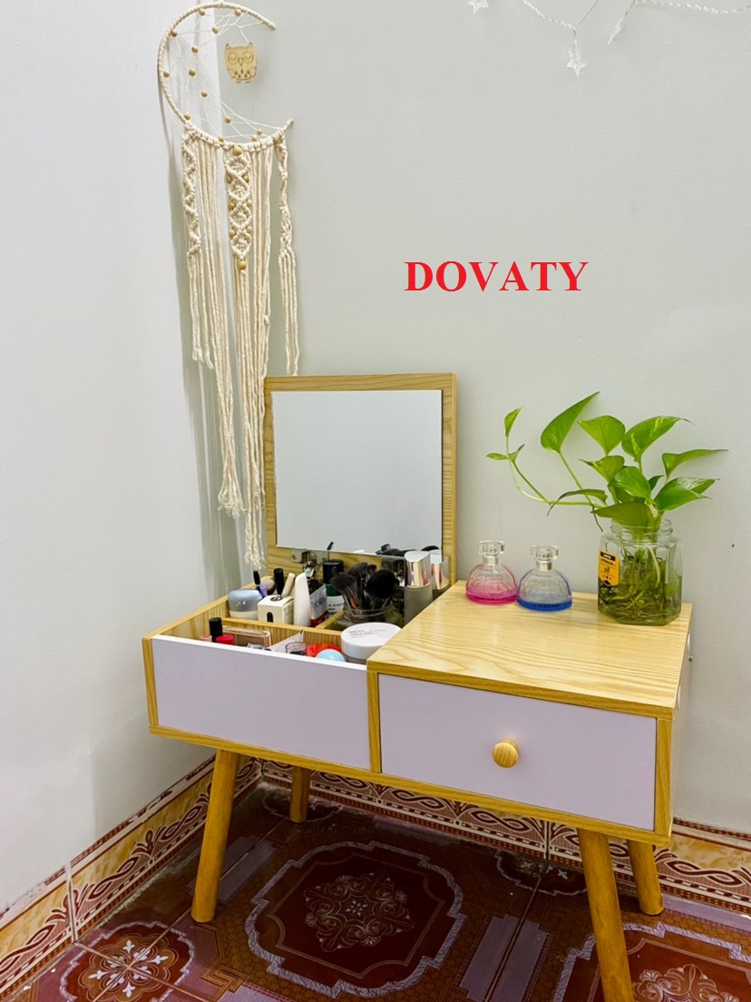 Bàn trang điểm ngồi bệt gỗ có gương Dovaty