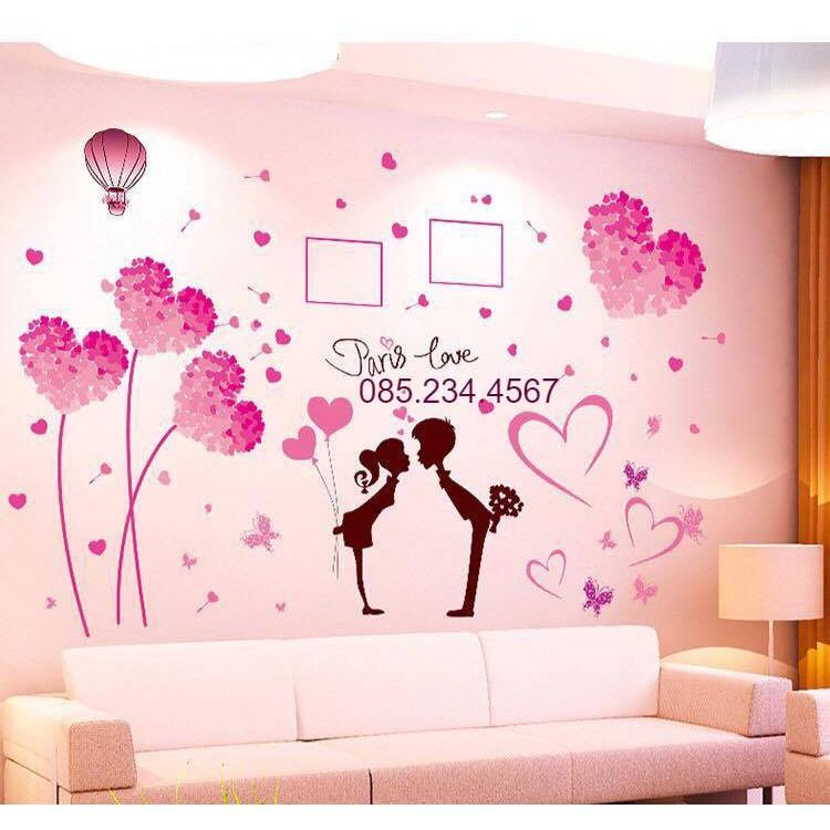 Decal dán tường Combo 2 tranh hoa trái tim hồng + đôi tình nhân pari love