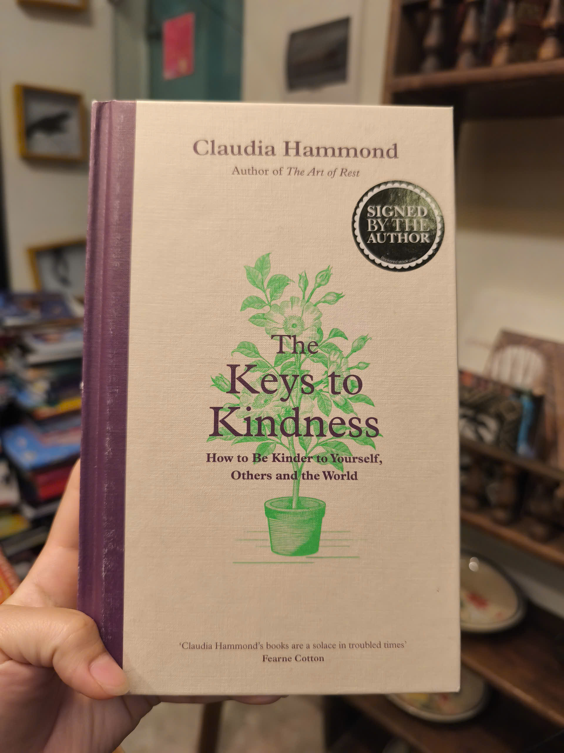 Sách - The Keys to Kindness by Claudia Hammond | Nonfiction English Self-help Book | Sách ngoại văn