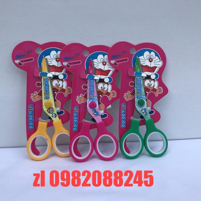 Kéo Thủ Công Học Sinh Doraemon TP-SC09/DO - Màu Ngẫu Nhiên