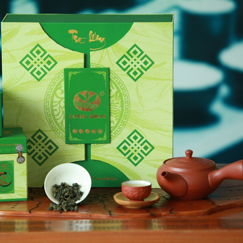 Bộ trà Ô long Năm Bông Mai xanh Long Đỉnh