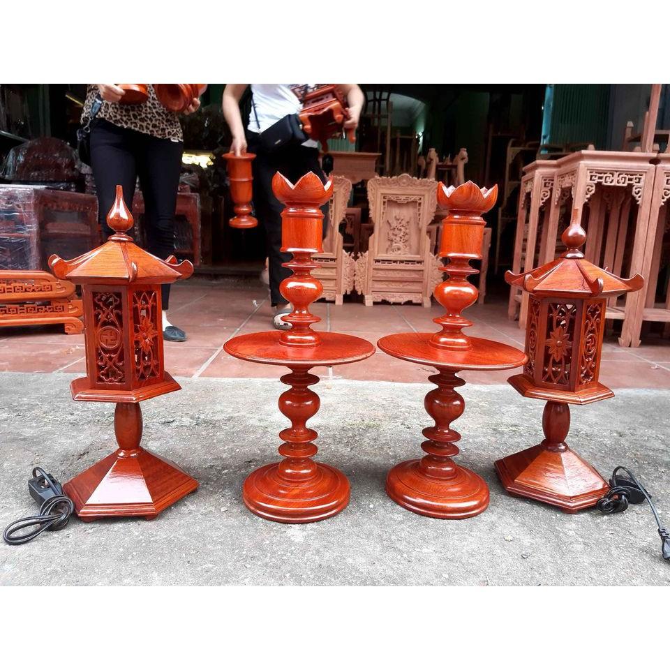 Cặp nến thờ gỗ hương