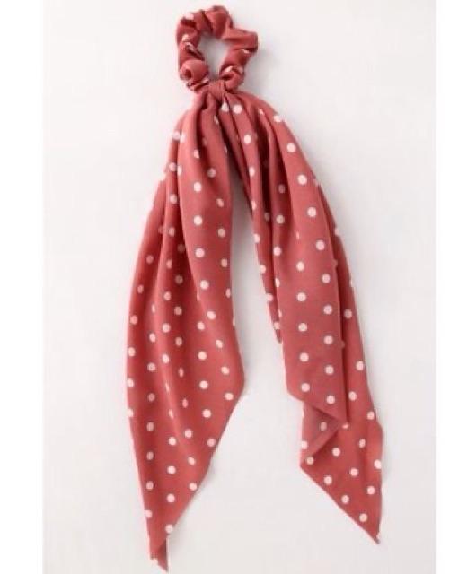 Scrunchies thiết kế theo màu váy đôi mẹ và bé - Màu ngẫu nhiên