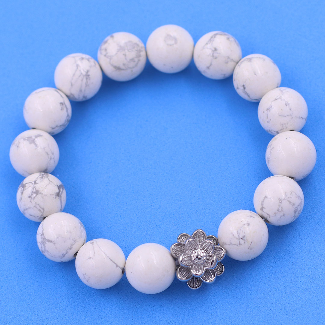 Vòng chuỗi đeo tay đá howlite 12 ly charm hoa sen inox, vòng chuỗi phong thuỷ, bông sen inox, vòng chuỗi hạt, vòng chuỗi tay charm bông sen inox
