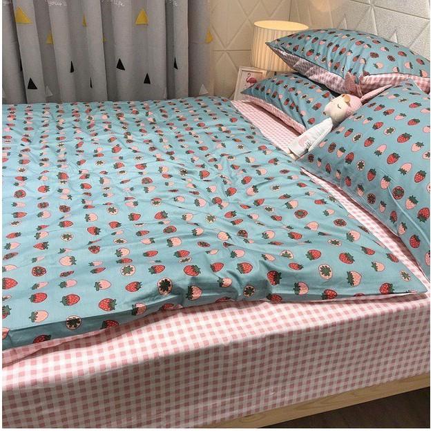 Bộ chăn ga Cotton Poly quả dâu mới - Hàng nhập khẩu