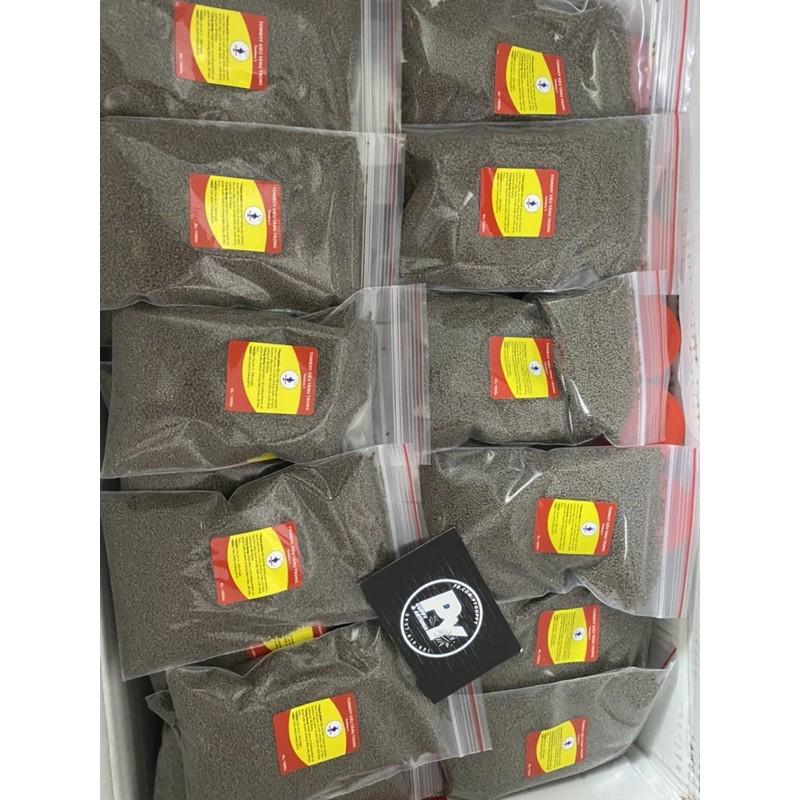 Bao 1Kg Cám Tomboy TB 0 - 1 - 2 -3 Cho Cá - Tép - Tôm - Guppy - Betta-Mún-Neon-Thuỷ Sinh-7 màu-RanChu-Cá Vàng