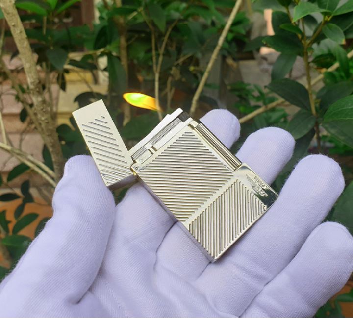 Vỏ Hột Quẹt Bật Lửa Upon Gas Đá D93T Họa Tiết Kẻ Chặn Cạnh Đẹp Độc Lạ - Dùng Gas Đá Cao Cấp