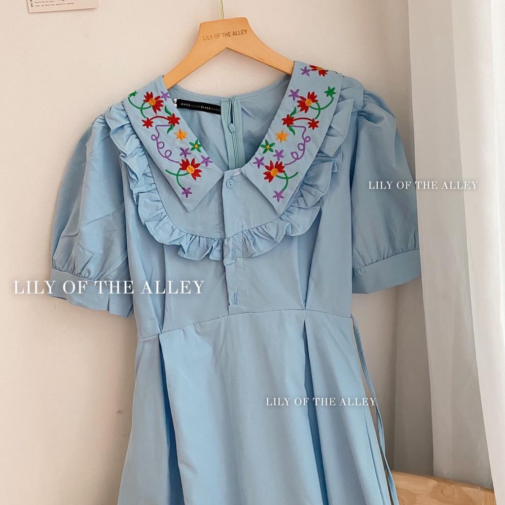 Váy trơn cổ bẻ thêu hoa