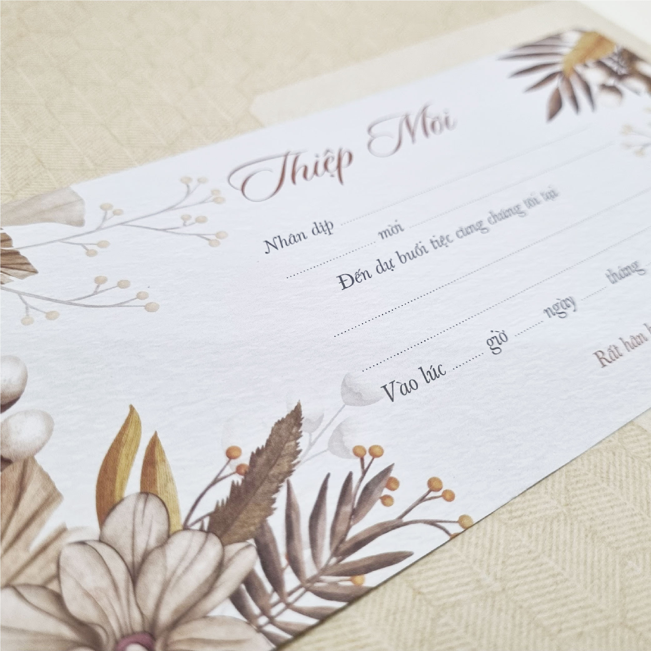 Bộ 10 Thiệp Mời Sinh Nhật Hoa Nâu 10x20cm