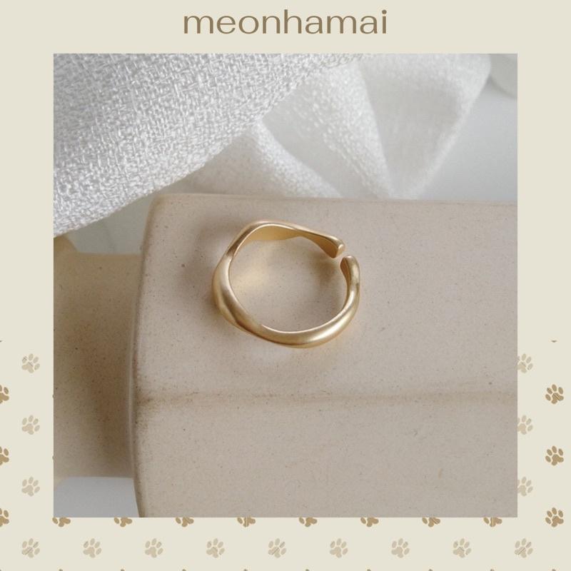 Nhẫn xoắn nhám vàng MEONHAMAI