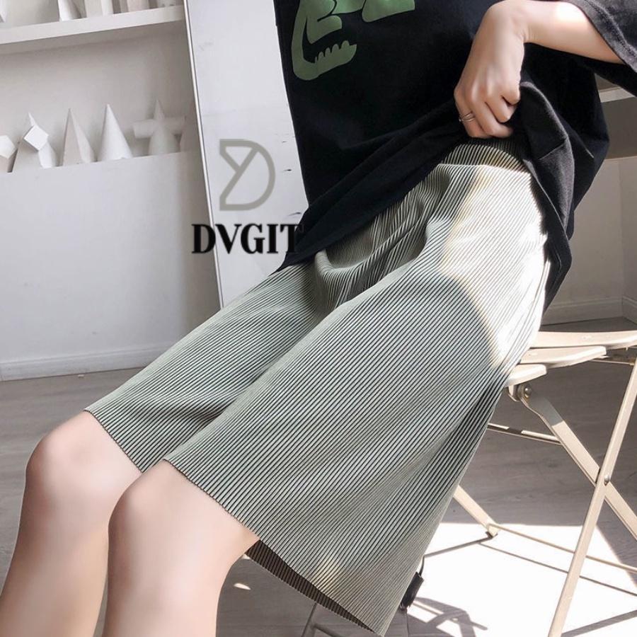 Quần Đùi Nữ Short Tăm Trơn DVGIT Chất Liệu Tăm Lạnh Cao Cấp Kiểu Dáng Hàn Quốc Mát Mẻ Mềm Mại Đi Chơi, Dạo Phố