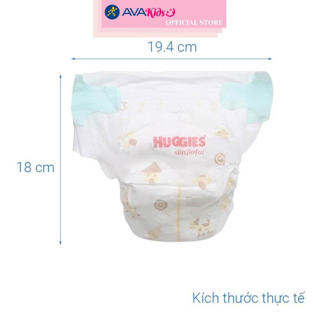 Tã dán Huggies Skin Perfect size S 80 + 2 miếng (4 - 8 kg) - Giao bao bì ngẫu nhiên