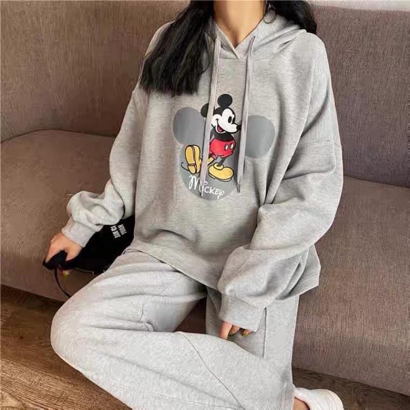 BỘ NỈ BÔNG HOODIE MŨ DÁNG SUÔNG MICKEY