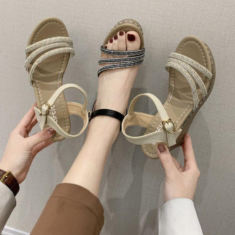 Sandal đế xuồng nữ 9 phân 3 quai chữ chéo (mã 2313-sandal xuồng