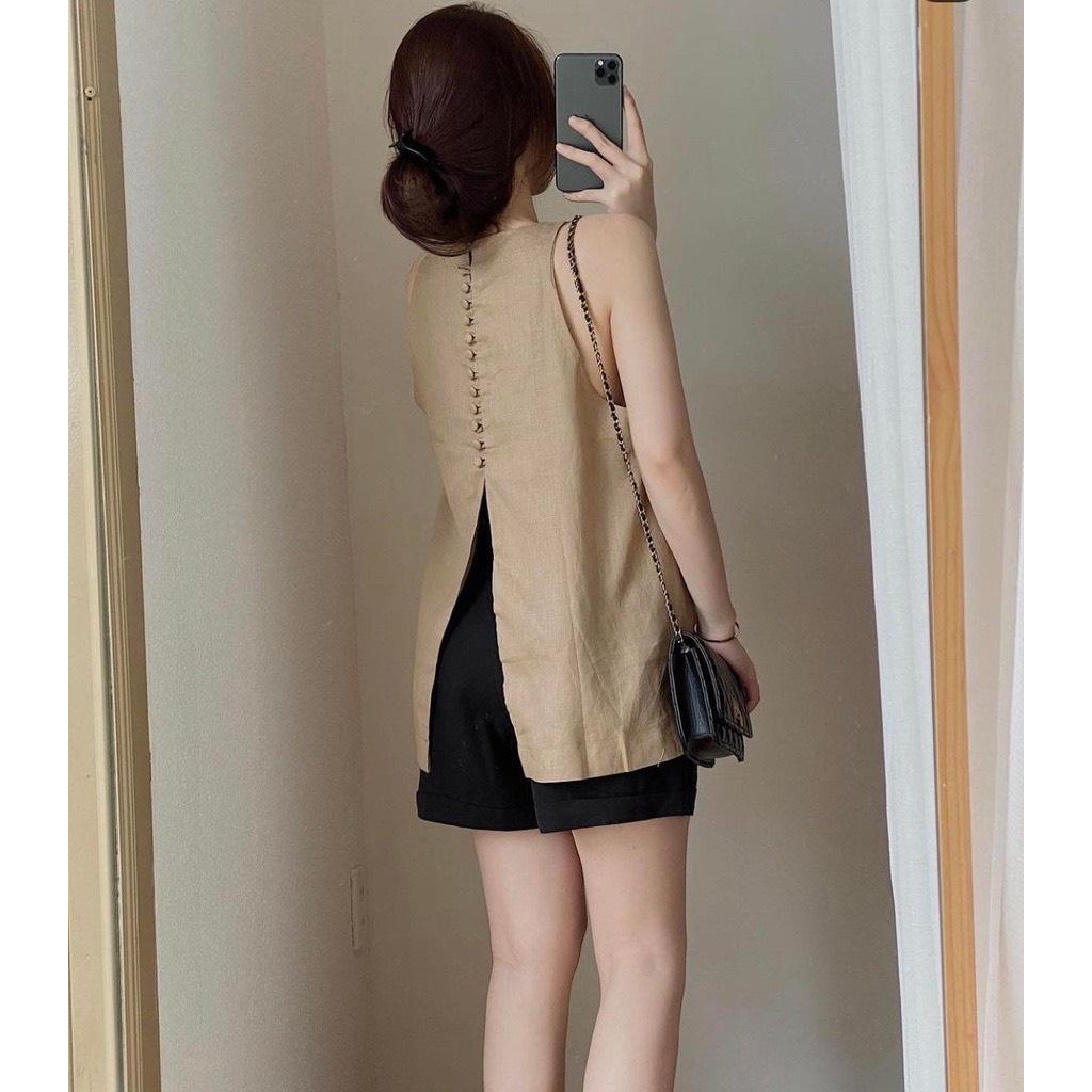 Set áo yếm và quần sort linen phối nút xẻ sau trẻ trung