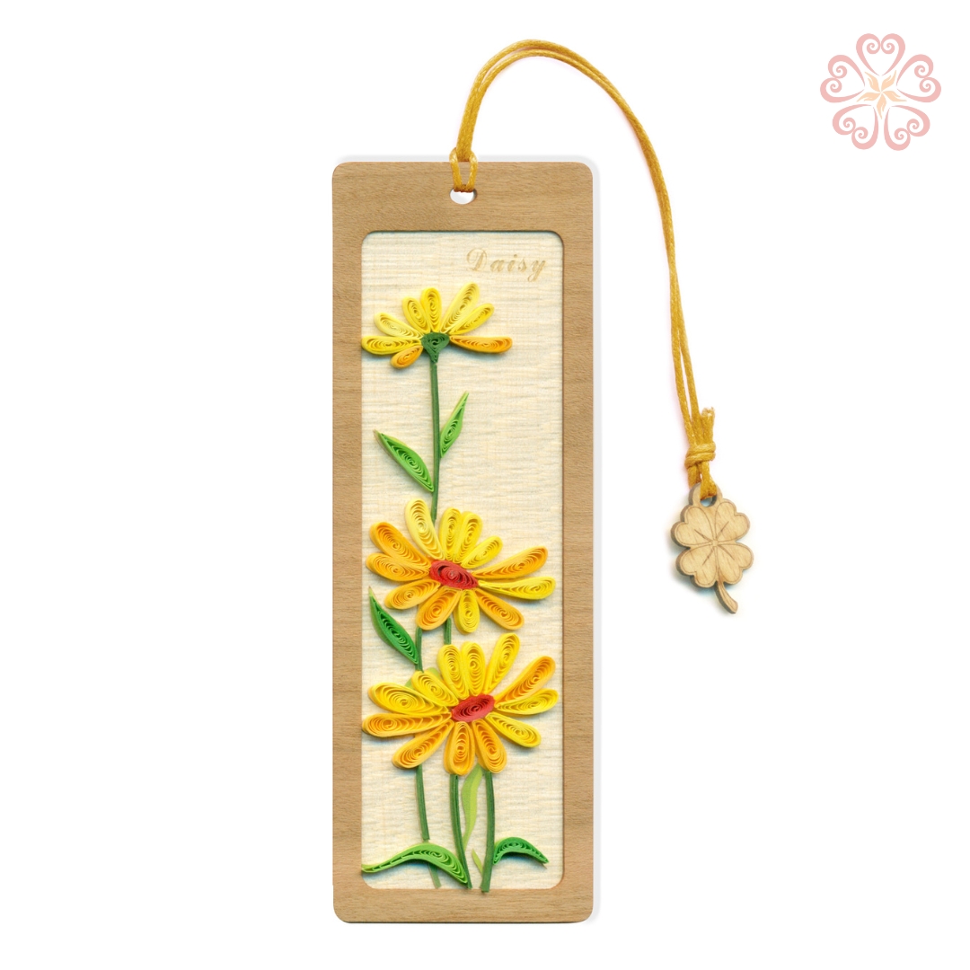 Bookmark Hoa Vàng Khắc Gỗ Veener Kết Hợp Giấy Xoắn Nghệ Thuật Size 4.3x12.5cm
