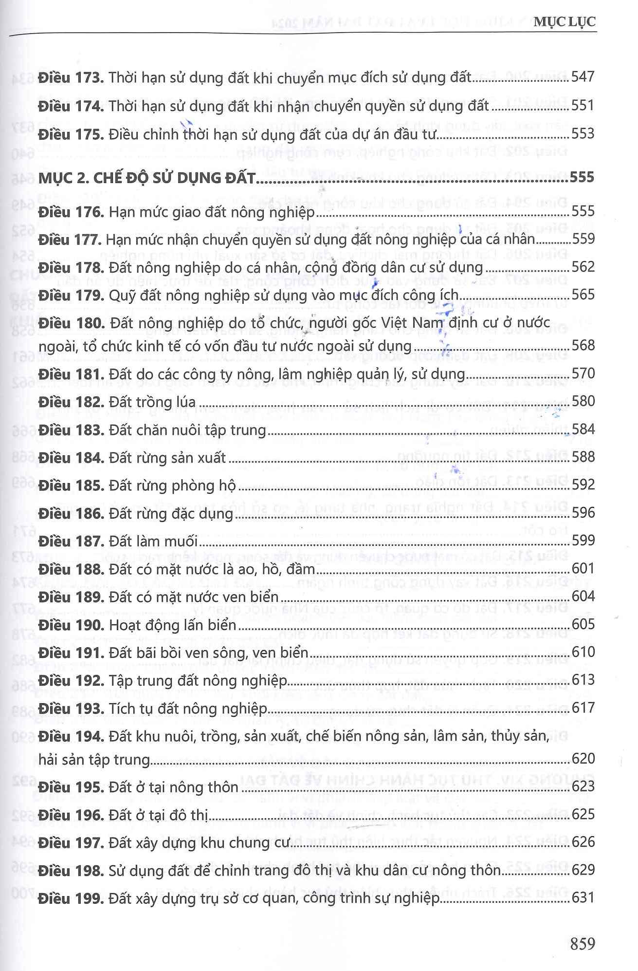 Bình Luận Khoa Học Luật Đất Đai Năm 2024 - TS. Trần Quang Huy chủ biên