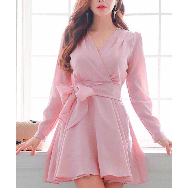 Đầm hồng cột eo tay dài