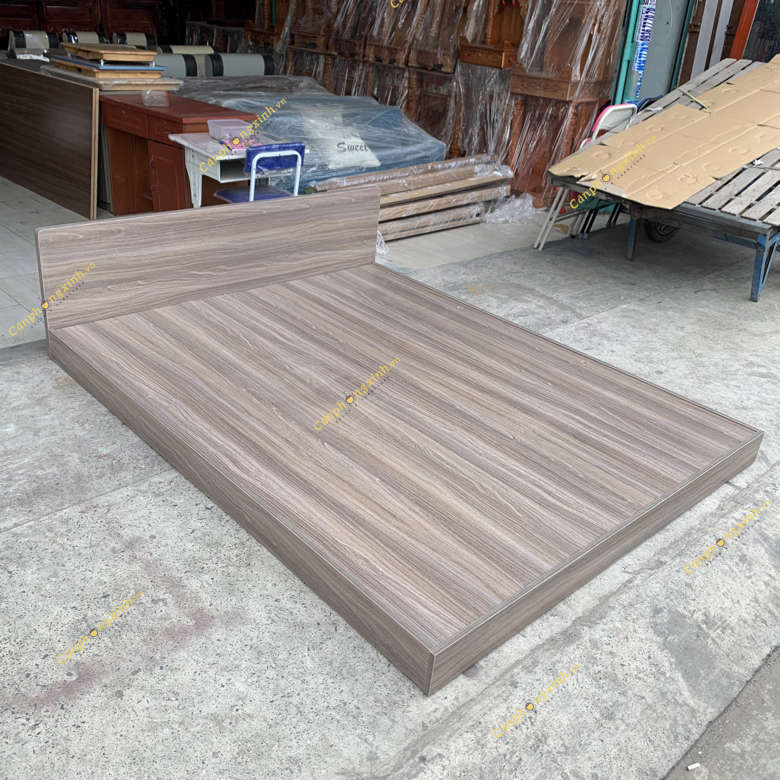 Giường ngủ bệt kiểu nhật, đầu giường bo tròn sang trọng MDF CPX-GB01
