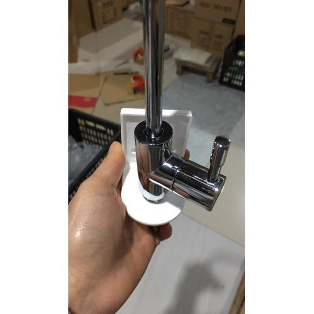 Giá treo vòi máy lọc nước
