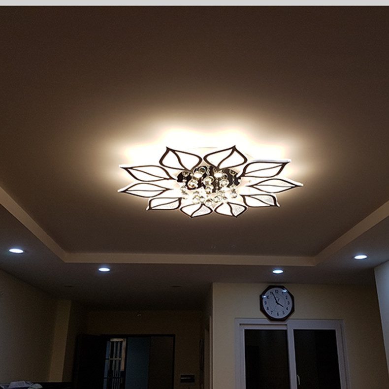 Đèn chùm pha lê phòng khách đẹp - HOMELADY07