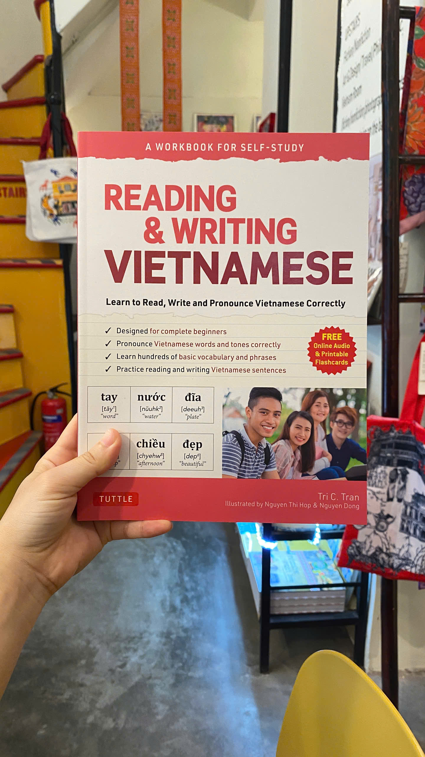 Sách - Reading &amp; Writing Vietnamese (Workbook) | Learn Vietnamese / Học Tiếng Việt / Nhập khẩu