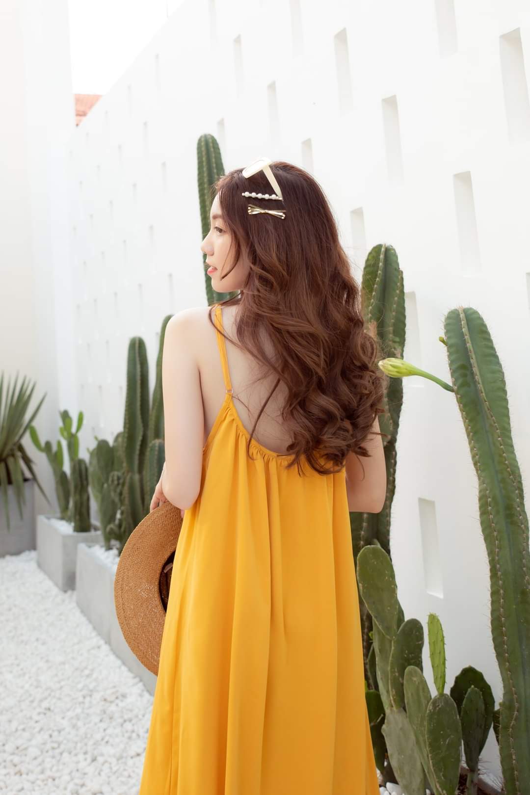 Váy ngủ lụa trơn dáng dài xẻ tà sexy,sang trọng Hantu -CONHUM ĐỦ MÀU ĐỦ SIZE