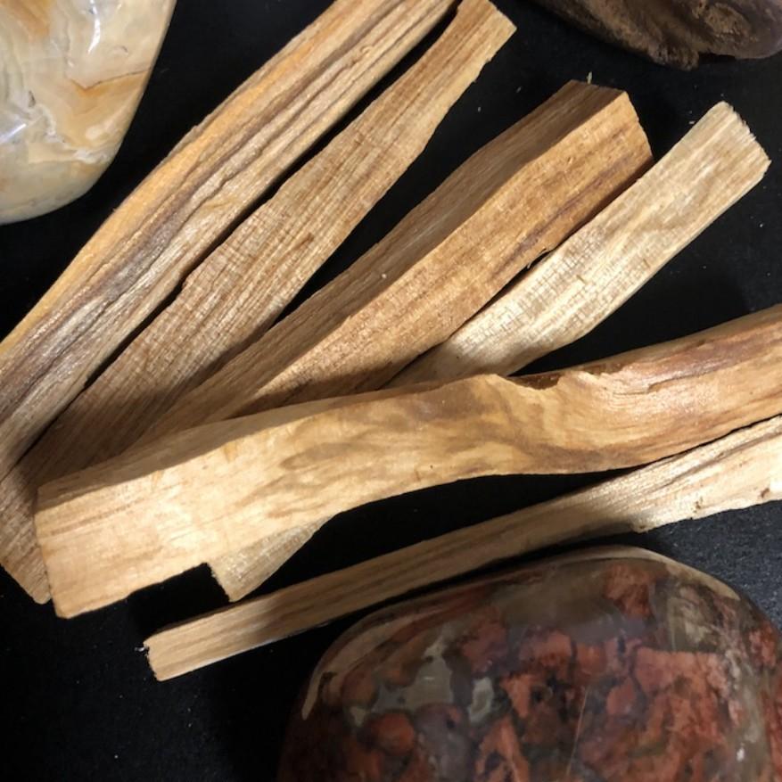 Gỗ Palo Santo Giảm Stress & Tái Tạo Năng Lượng l XÔ THƠM THANH TẨY