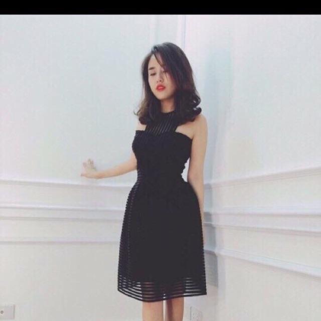 Đầm ren sọc cúp ngực