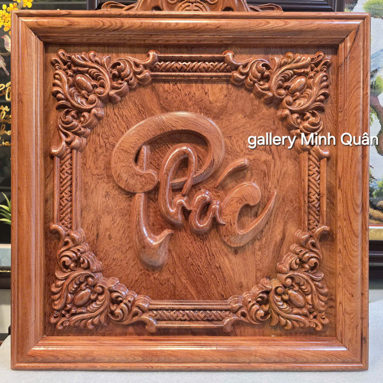 Tranh chữ PHÚC gỗ hương đá liền tấm