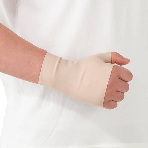 Đai Bảo Vệ Cổ Tay Loại Mềm Phiten Nano Metax Wrist Supporter Soft Type