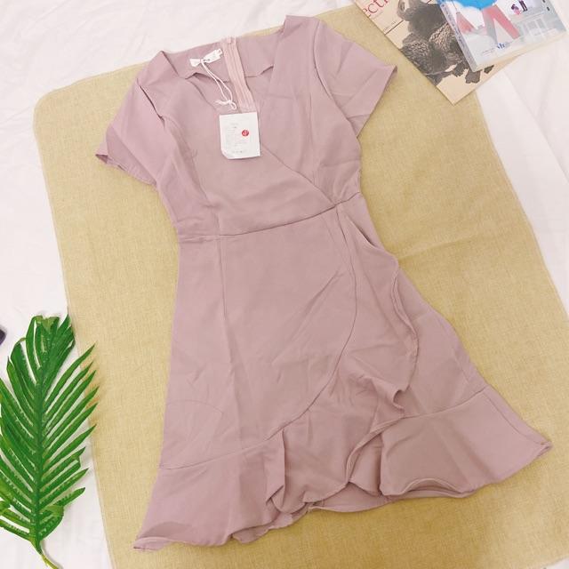 Đầm cổ V đắp xéo đuôi cá thanh lịch