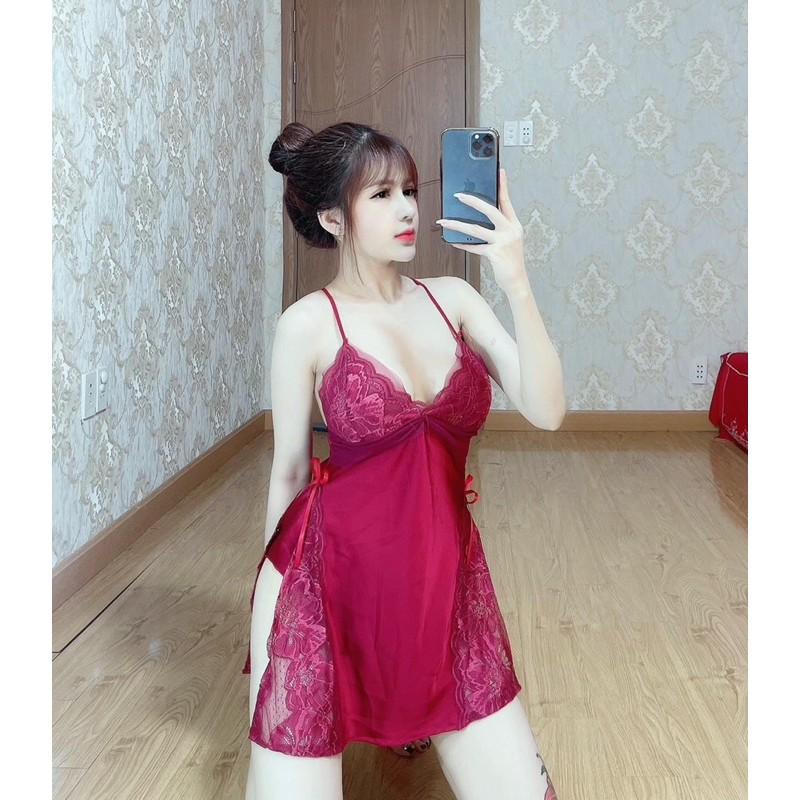 Váy ngủ ren xẻ tà 2 bên cực sexy