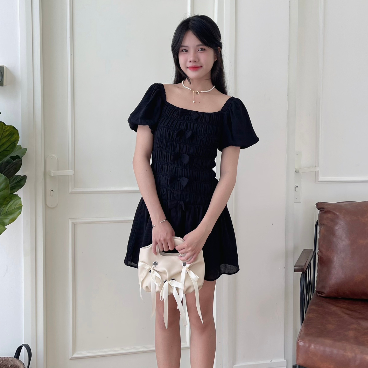 Đầm nữ đầm ngắn nữ tính chất liệu co dãn tốt đính nơ trước Charley Miều Est.2013