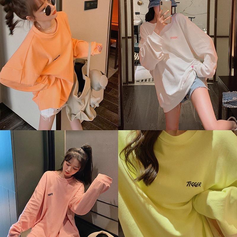 Áo Phông Dài Tay Phom Rộng Thêu Chữ