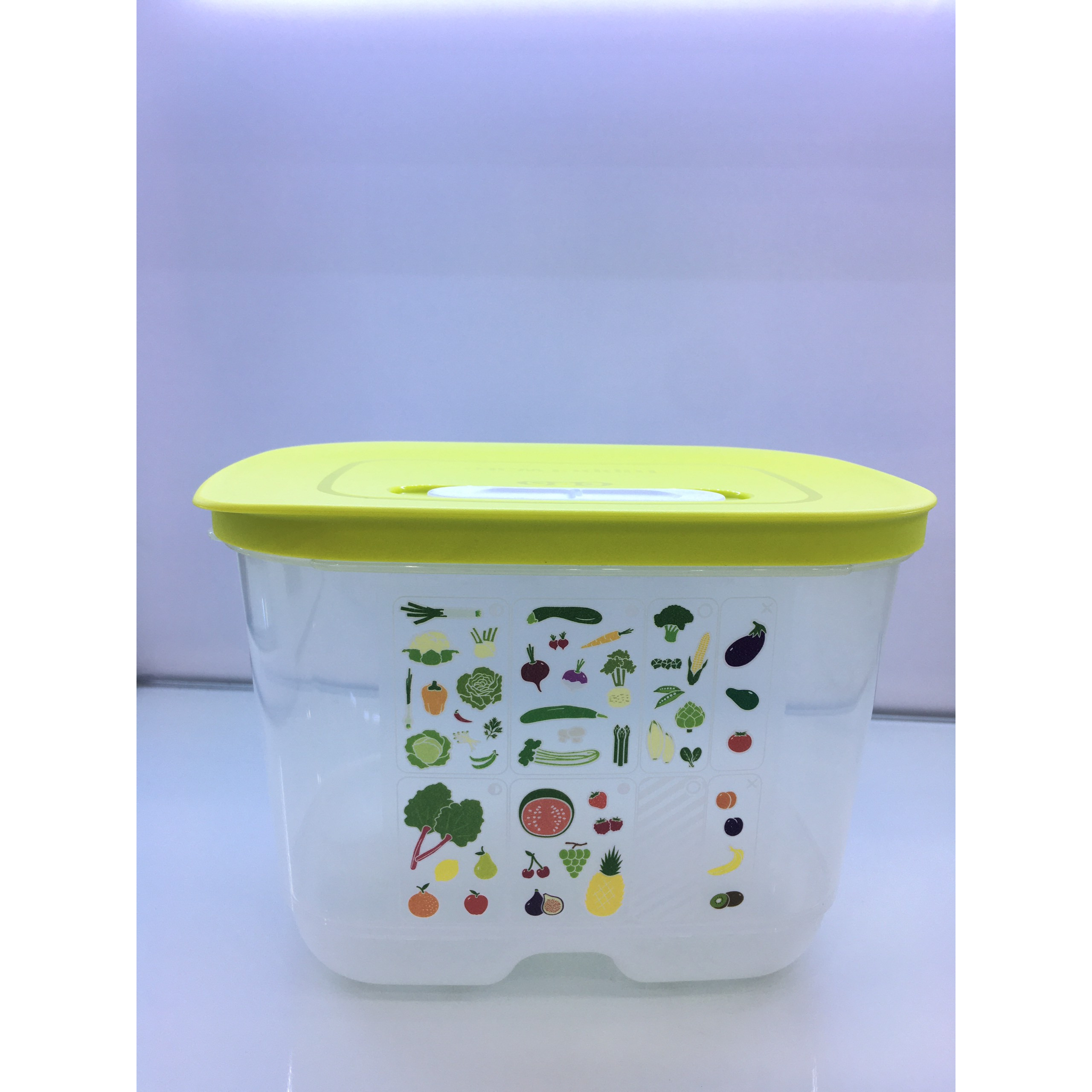 Hộp trữ mát Tupperware  có nút hô hấp Ventsmart 1.8L