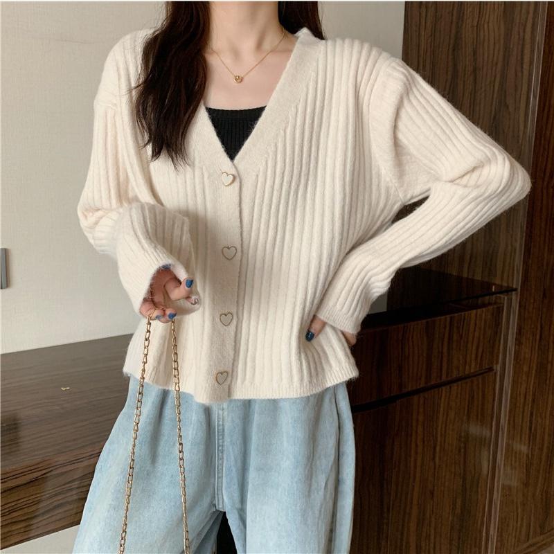 Áo khoác cardigan len nữ loại dày phong cách trẻ trung kết hợp cùng váy xinh xắn