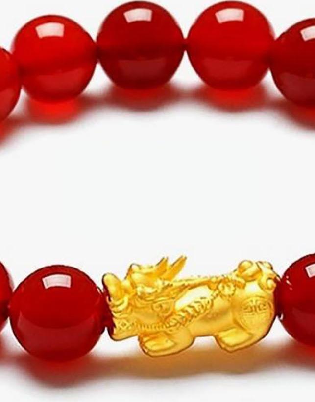 Vòng Tay Nam Đá Mã Não Đỏ Tỳ Hưu Mạ Vàng 24k V12