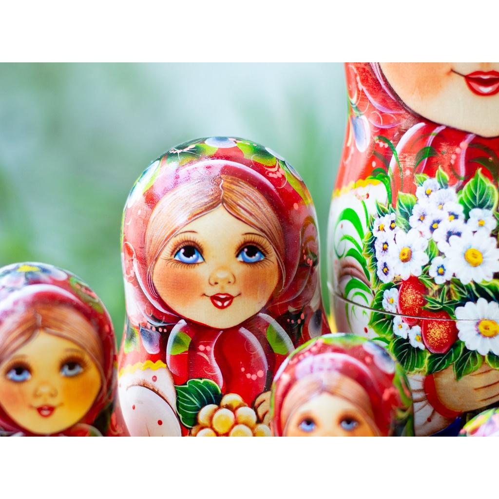 BỘ BÚP BÊ NGA MATRYOSHKA "CÔ BÉ KATIA ÔM HOA" 10 LỚP SIZE LỚN 28CM CỰC DỄ THƯƠNG GIÁ ƯU ĐÃI