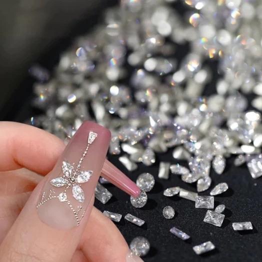 Set 100 Viên Đá Khối Hạt Thóc Hạt Gạo Chân Bằng, Chân Nhọn Lấp Lánh Chân Vàng Size Mini Cao Cấp Làm Nail Siêu Sáng Đẹp Đính Móng Nữ Women