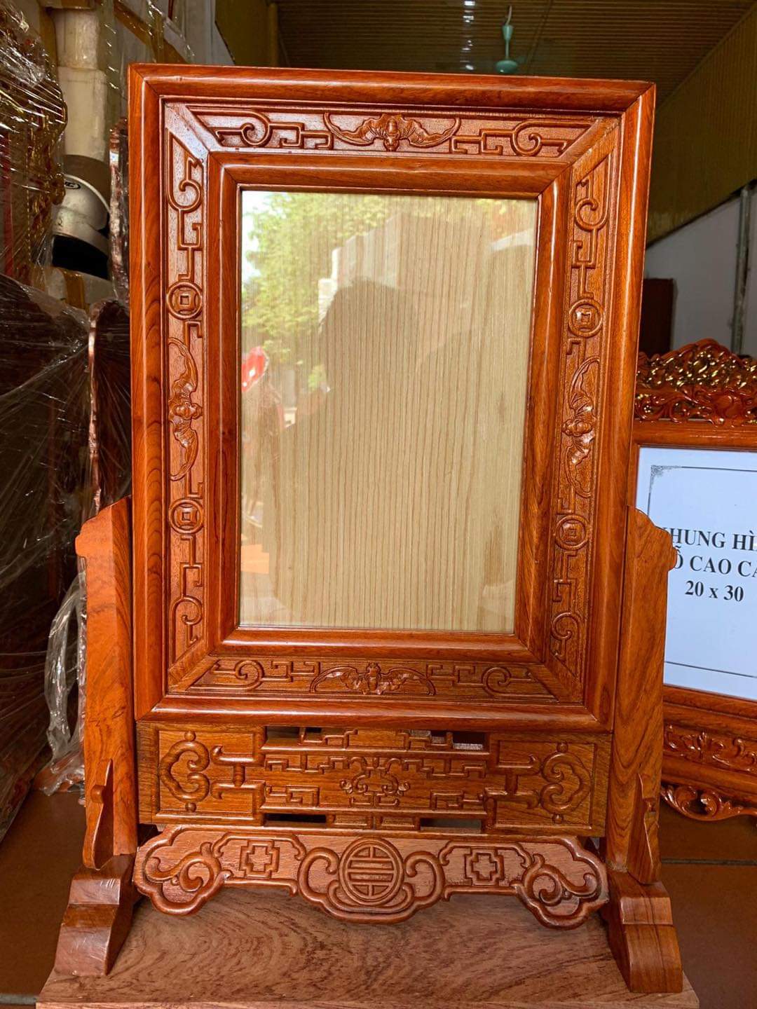 Khung ảnh thờ,khung hình thờ chiện dơi gỗ hương cao cấp 20x 30 cm và 25 x 35 cm