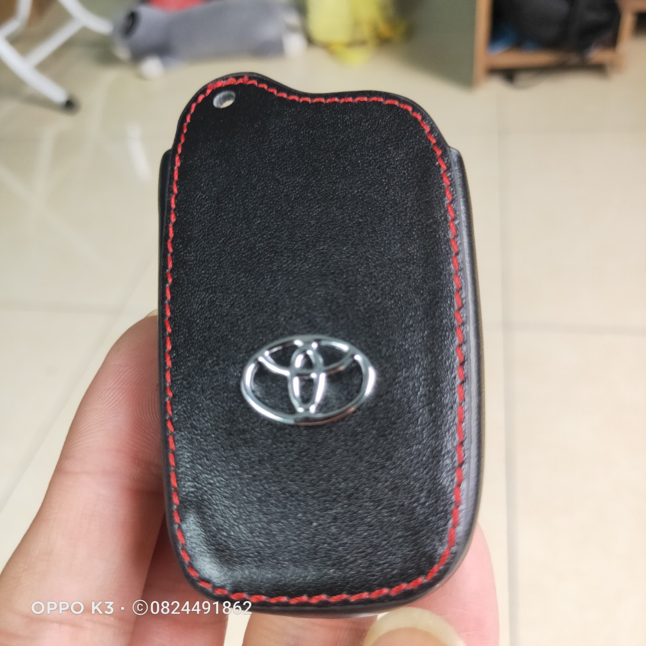 Bao da chìa khóa Xe Toyota Fortuner, Land Cruise chìa 3 nút mẫu khóa thông minh kèm móc treo