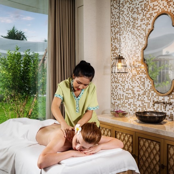 Gói Villa 02 Phòng Ngủ Movenpick Cam Ranh Resort 5* Nha Trang - Hướng Biển, Buffet Sáng, Công Viên Nước, Thưởng Thức Chocolate, Nhiều Hoạt Động Hấp Dẫn, Dành Cho 04 Người Lớn