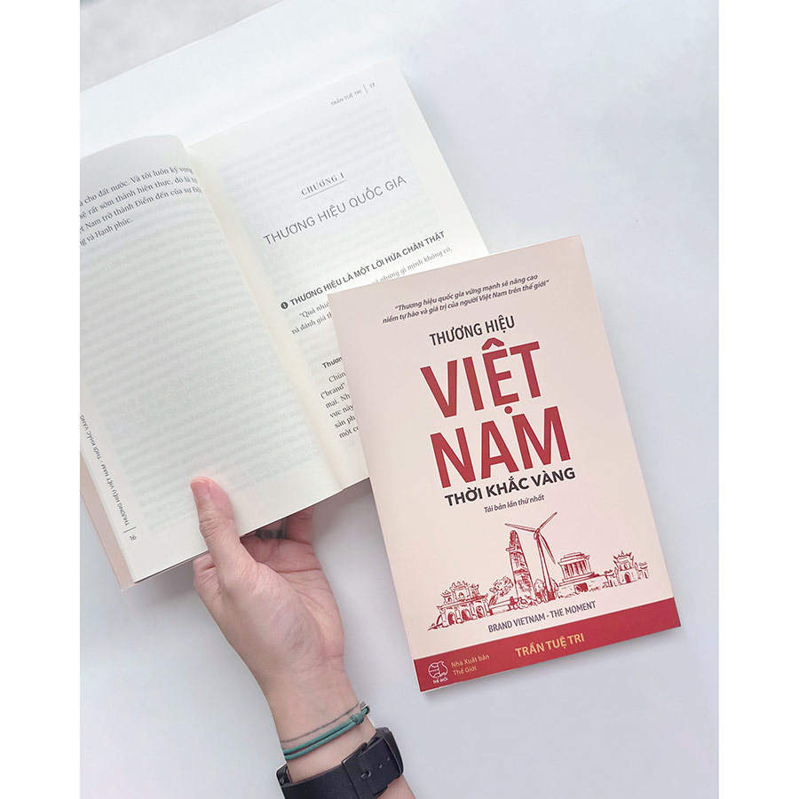 Thương hiệu Việt Nam - Thời khắc vàng (BRAND VIETNAM THE MOMENT) - Bìa Mềm